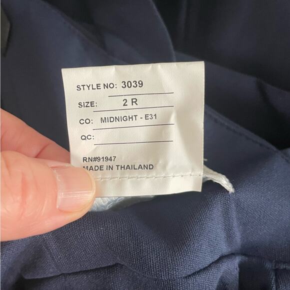 NWT Dessy Collection Vivian Diamond Crepe Halter Trumpet Gown Midnight Navy Sz 2 - Picture 9 of 12